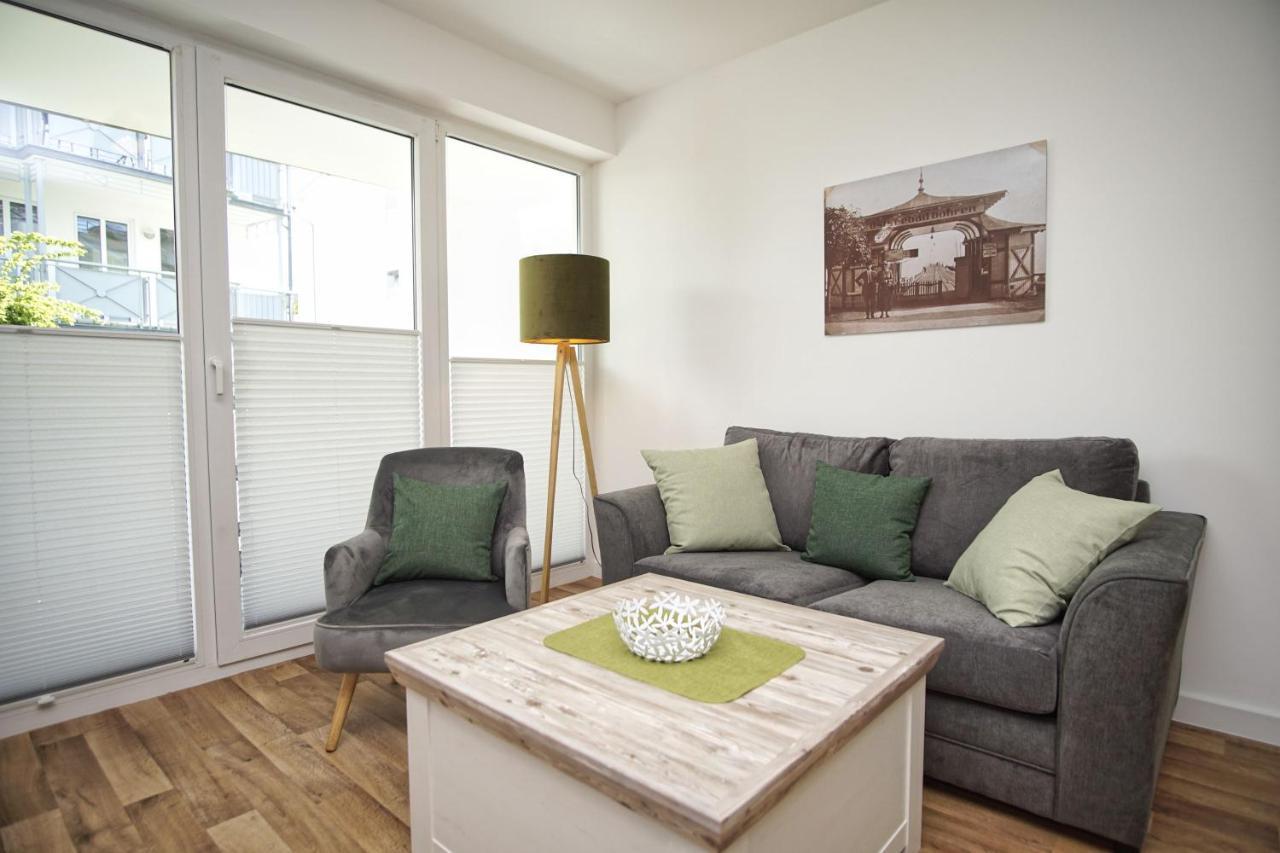Terrasse, Gratis Nutzung Vom Ahoi Erlebnisbad Und Sauna In Sellin - Villa Karola Fewo 02 Гьорен Екстериор снимка