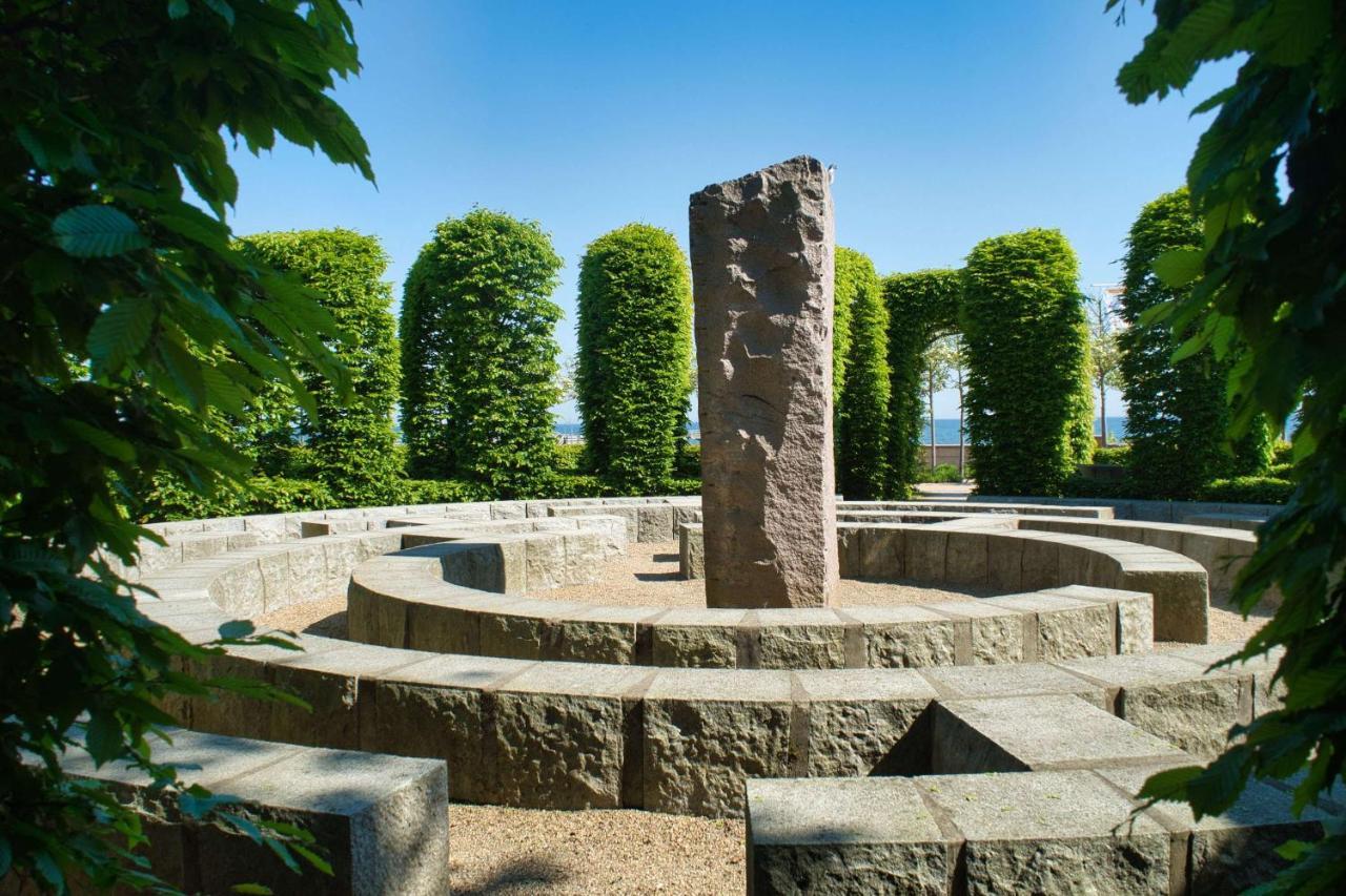 Terrasse, Gratis Nutzung Vom Ahoi Erlebnisbad Und Sauna In Sellin - Villa Karola Fewo 02 Гьорен Екстериор снимка